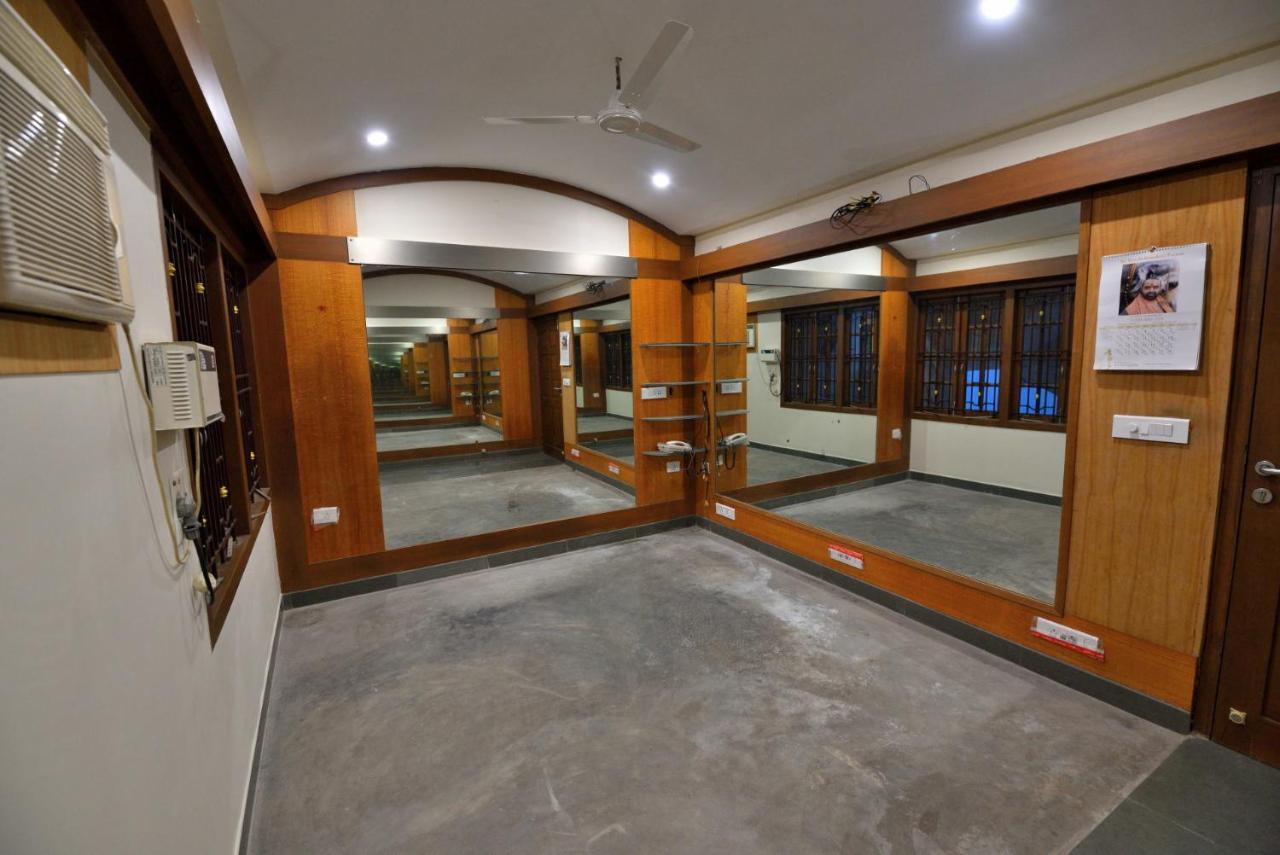 Sri Ranga Krupa Hotel Tiruchirappalli Exterior foto