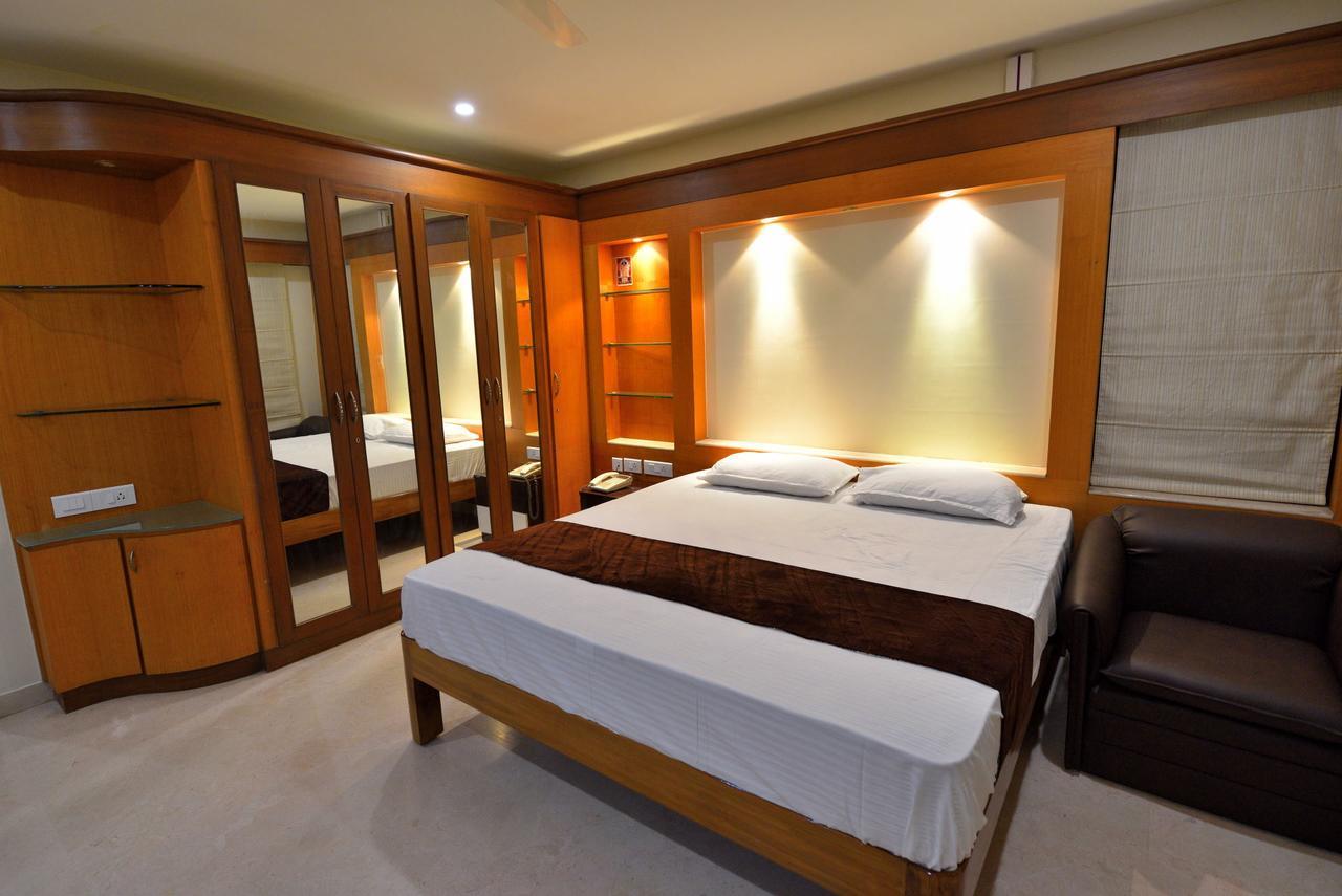Sri Ranga Krupa Hotel Tiruchirappalli Exterior foto